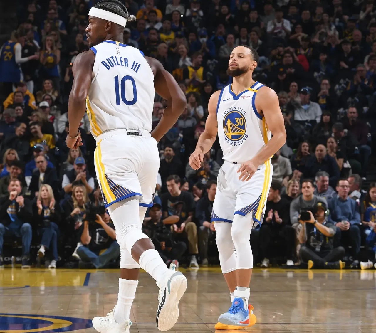 世体：莫里巴在塞尔塔重获新生，成为球队核心并有望重返顶级（世体：莫里巴在塞尔塔焕发新生，跻身球队中枢，有望重返顶级舞台）