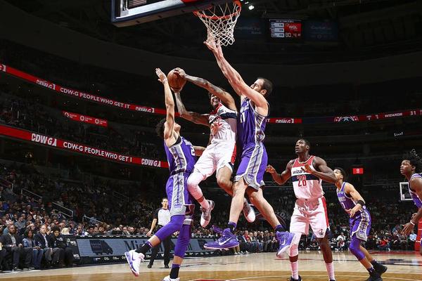 米体：维卡里奥已经决定重返意甲，但去国米可能有点困难（米体：维卡里奥铁心回归意甲，加盟国米恐有难度）