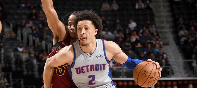 主场“三连胜”！四川蜀道远达险胜上海浦发银行女篮（四川蜀道远达险擒上海浦发银行女篮，主场豪取三连胜）