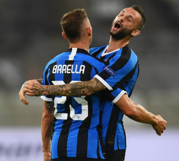 TA：阿尔特塔意识到球队需调整风格；7月已为哲凯打造战术（TA：阿尔特塔认定球队需变革风格，已于7月围绕哲凯构建战术）