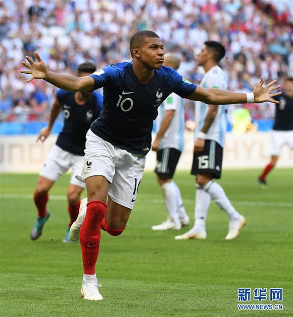 寻求连续第四场客场胜利：塞尔塔的挑战与机遇（冲击客场四连胜：塞尔塔的难关与契机）