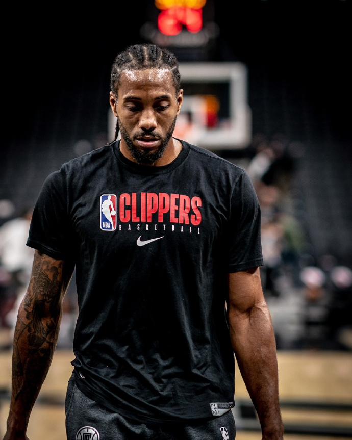 埃迪-豪：俱乐部在处理伊萨克的事，我通过媒体知道他在皇社（埃迪-豪：伊萨克事宜由俱乐部跟进，我也是从媒体得知他在皇社）