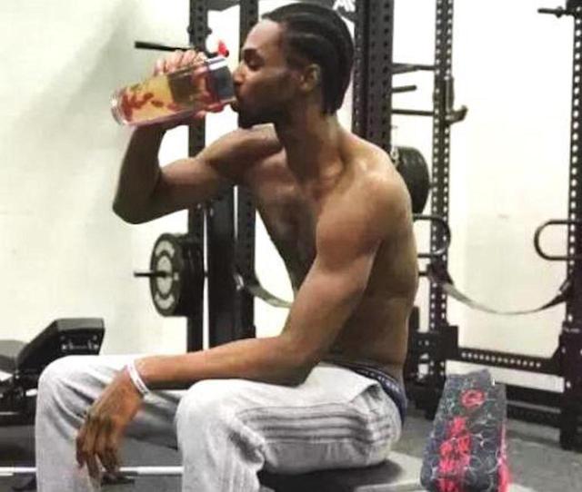 木塔力甫：邵导一直鼓励我们要有更高的目标、要前往欧洲发展（木塔力甫：邵导鼓励我们志在高远，进军欧洲）