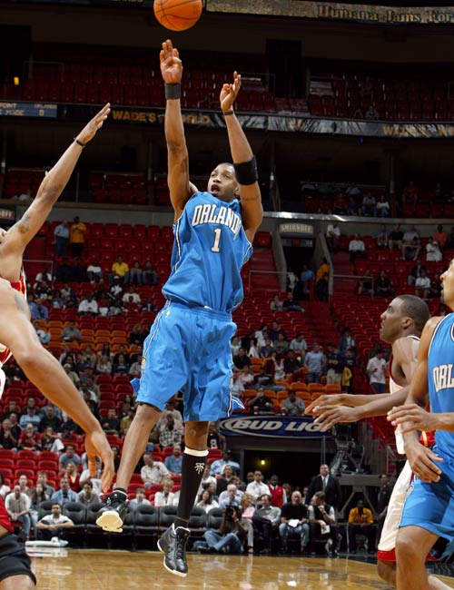 马卡：在进入圣诞假期前，塞维利亚成为西甲吃到黄牌最多的球队（马卡：圣诞假期前，塞维利亚领跑西甲黄牌榜）