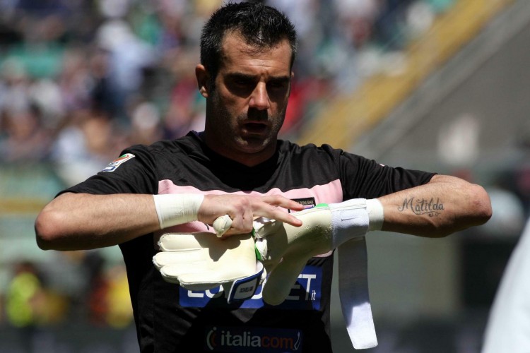 北京时间12月10日凌晨04：00，2025-26赛季欧冠联赛阶段第6轮。（2025-26赛季欧冠第六轮：北京时间12月10日凌晨04：00开赛）