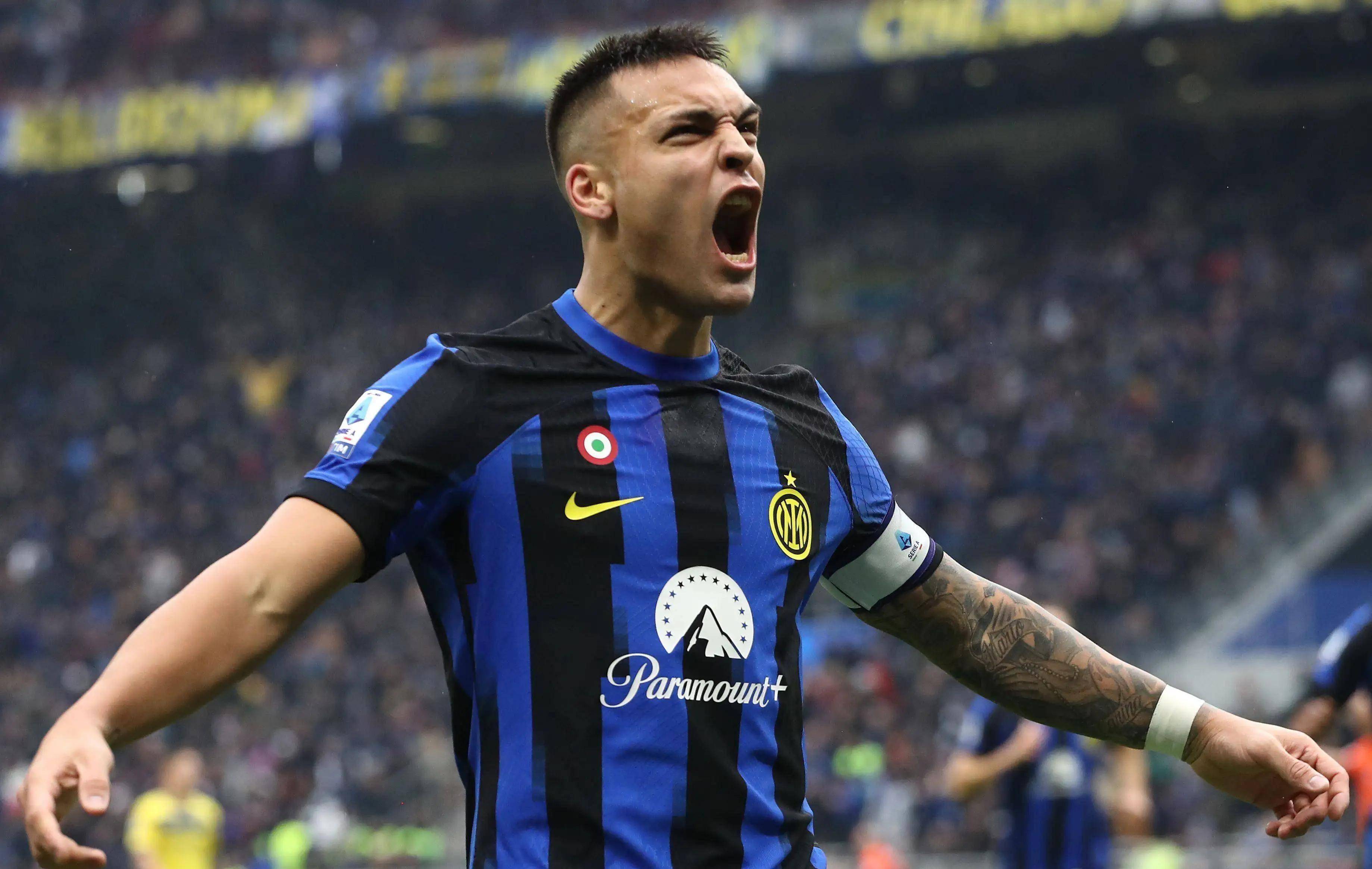 记者：巴萨有人反对买断拉什福德，因他逼抢力度不够&年薪高（记者：巴萨内部有人反对签下拉什福德，认为其压迫强度不足且薪资过高）