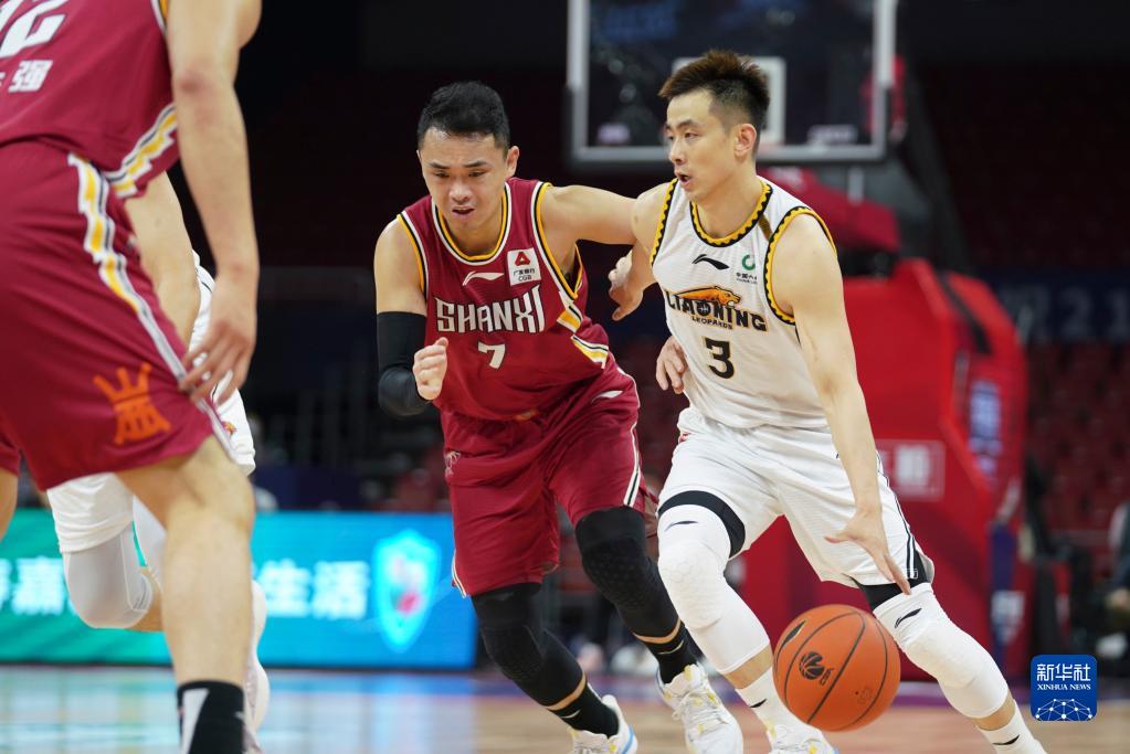 埃贝尔提议诺伊尔重返国家队？卡恩：这也许只是他的个人想法（卡恩回应埃贝尔建议诺伊尔重返国家队：可能只是其个人意见）