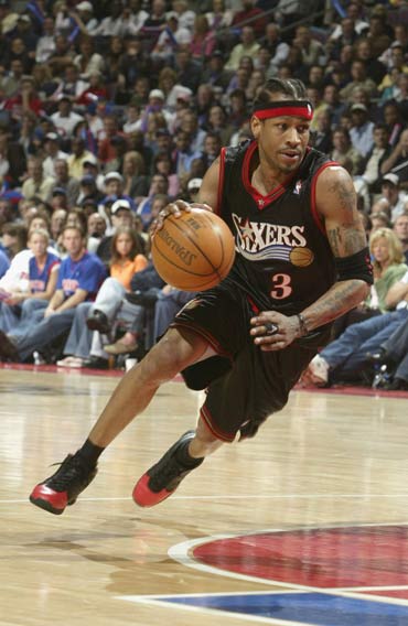 图片报：米兰对金玟哉感兴趣，在今夏就曾观察过他（图片报：AC米兰有意金玟哉，今夏已派员考察）