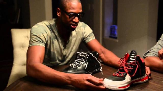 篮球场上的激情碰撞——弗拉格的强攻与防守对决（篮坛激战：弗拉格猛攻对撞钢铁防线）