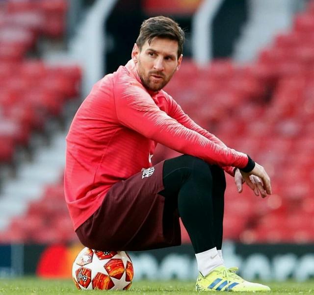 曼纳：因西涅是一名伟大的球员，但那不勒斯不会召回他（曼纳：因西涅实力非凡，但那不勒斯无意将其召回）