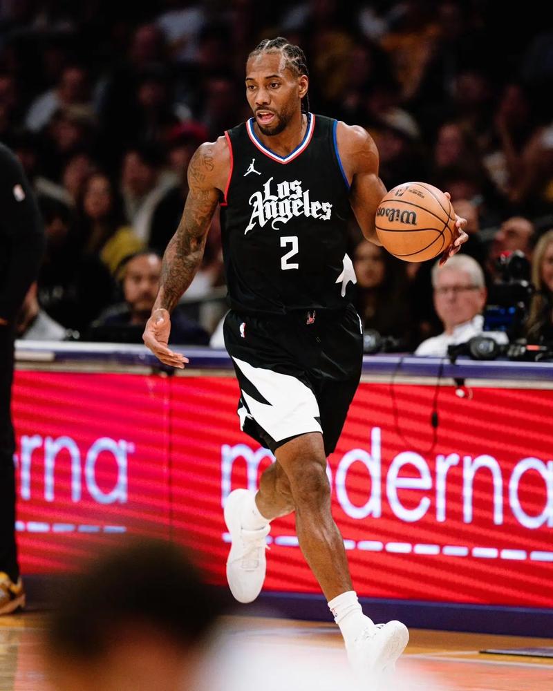 VAR 决定再次引发争议（VAR 判罚再引争议）