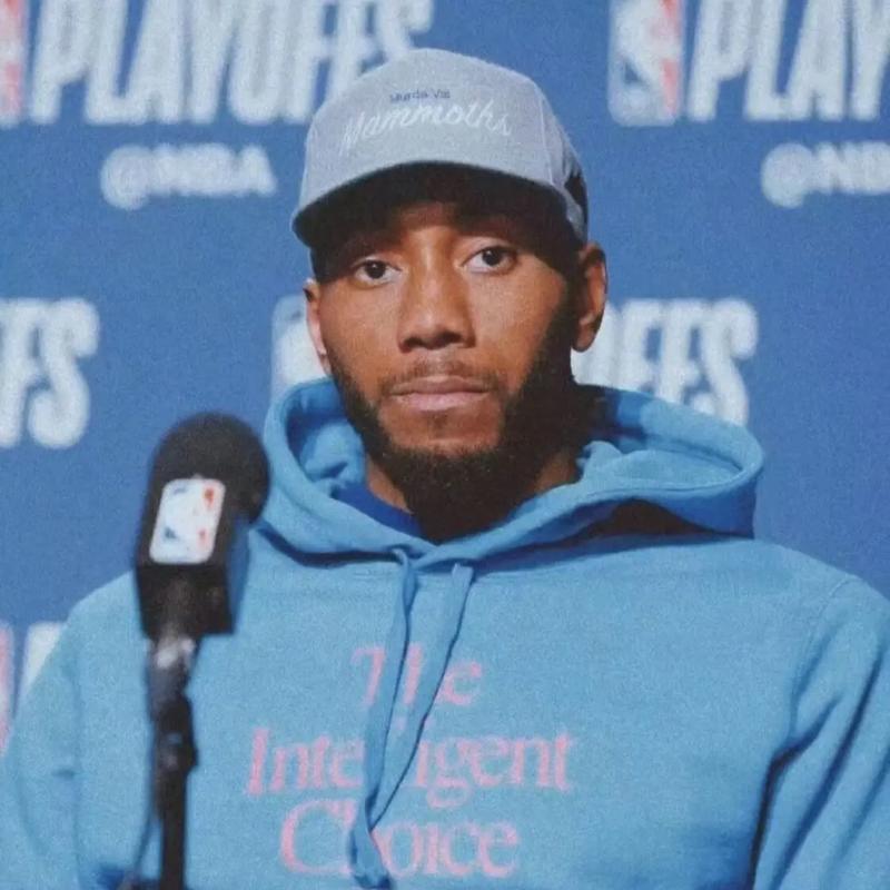 状元连线！浓眉篮下高抛助攻弗拉格空接得分（状元联动！浓眉禁区高抛妙传助弗拉格空接得分）