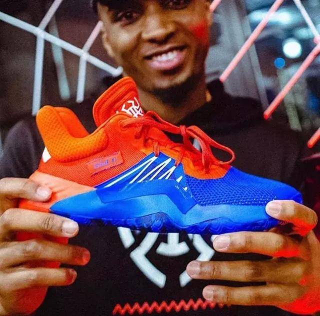 英超第一后腰！凯塞多首发 切尔西英超胜率52% 未首发胜率仅25%（英超第一后腰凯塞多！其首发时切尔西英超胜率52%，未首发仅25%）