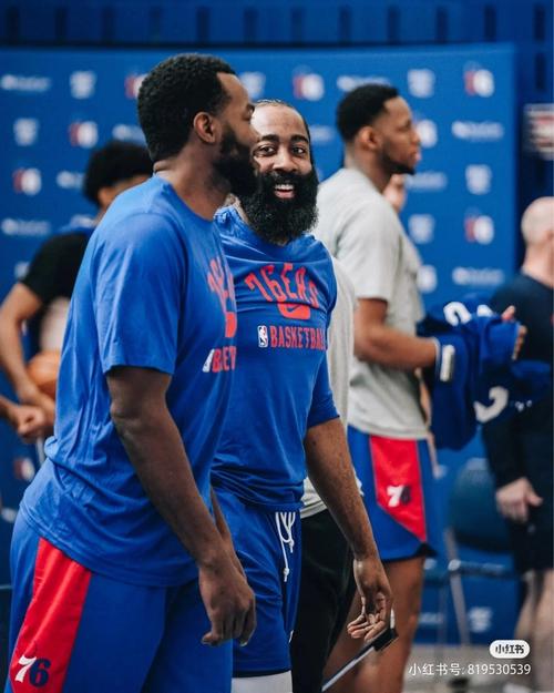 奥莱：因背身列队事件被禁足6个月，贝隆上诉至体育仲裁法庭（奥莱：贝隆因背身列队遭禁赛半年，已向体育仲裁法庭提起上诉）