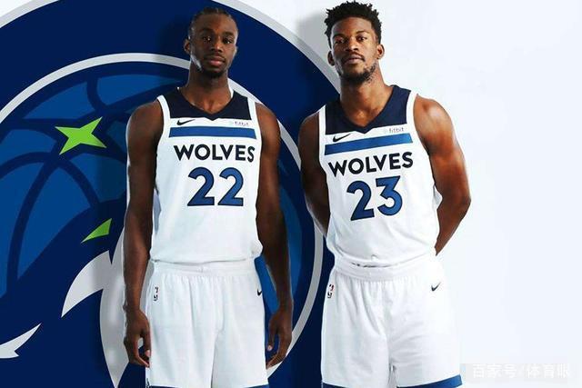 本赛季霍姆格伦出场时，雷霆战绩为20胜0负未尝一败（霍姆格伦出战，雷霆本季20战全胜）