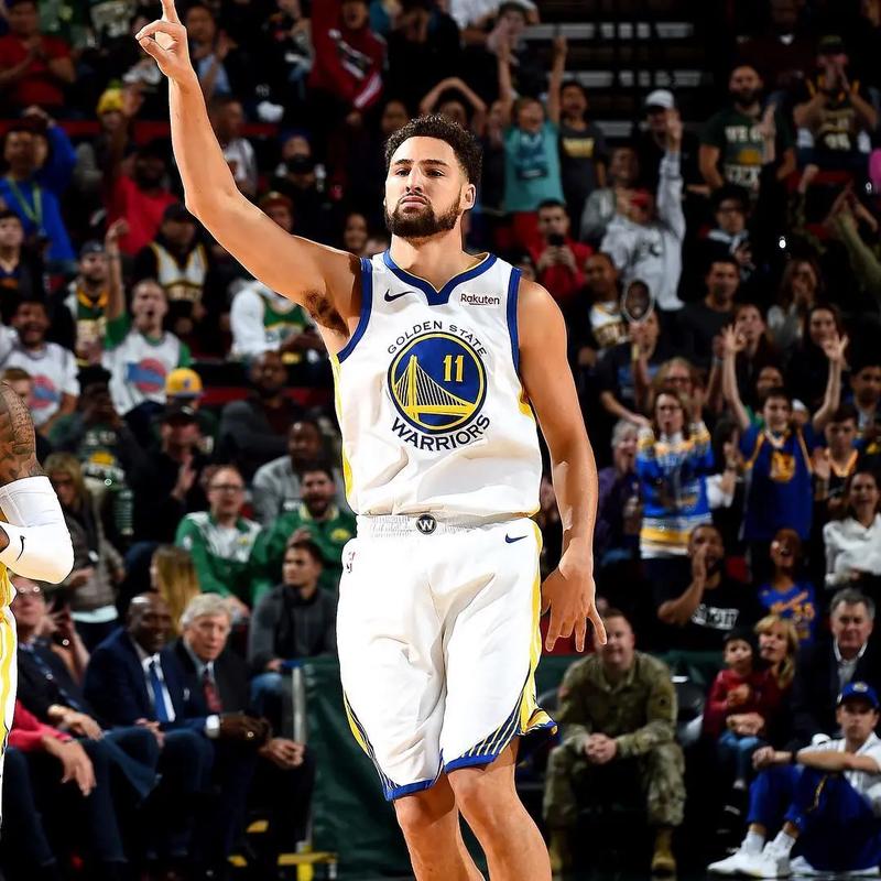 FIFA发布的世界杯赛程以美东时间计算，比北京时间慢12小时（FIFA世界杯赛程以美东时区为准，较北京时间晚12小时）