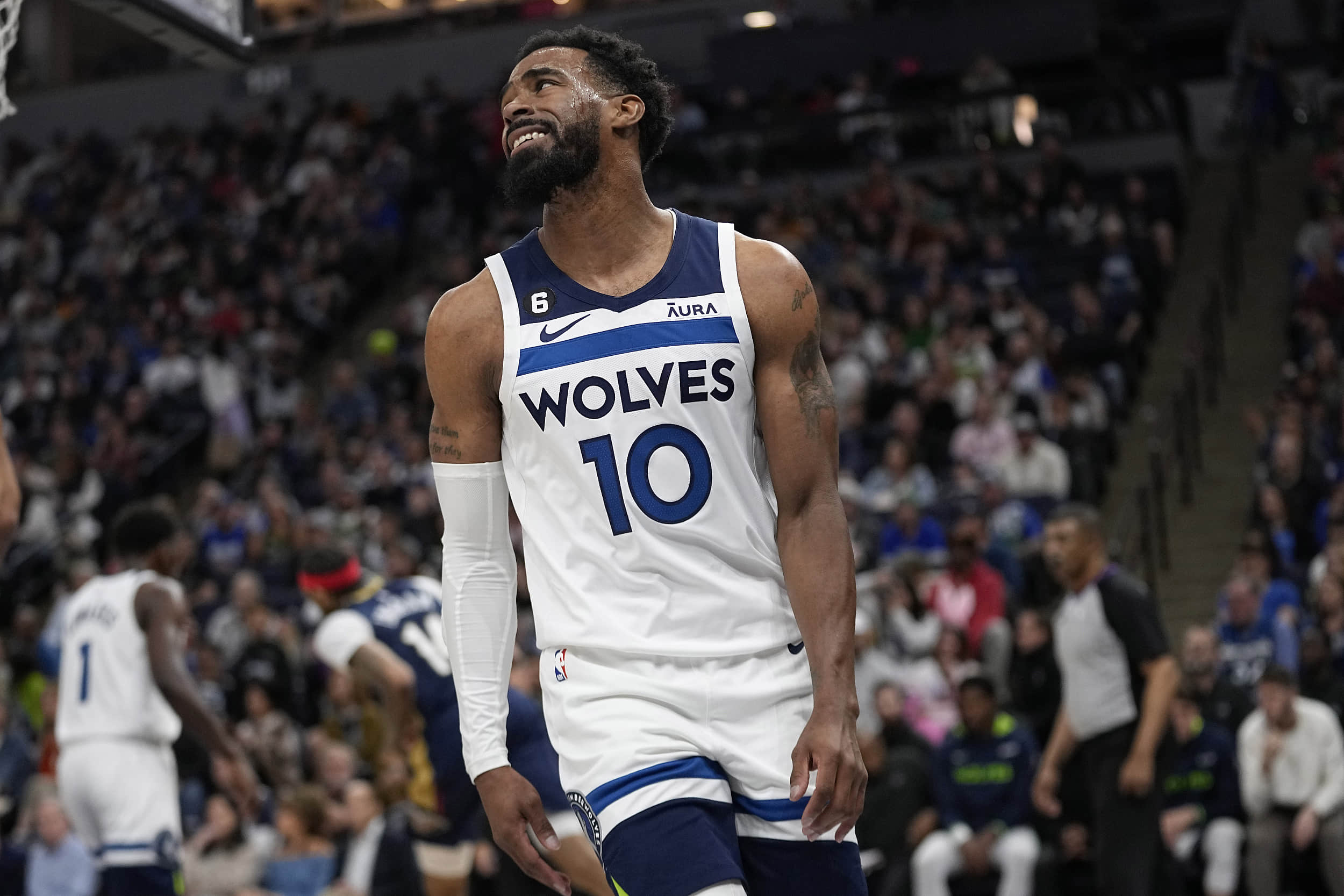 中超赛季刚落幕，成都蓉城连传三喜，明年争冠希望大增（中超刚收官，成都蓉城连获三大利好，明年冲冠底气更足）