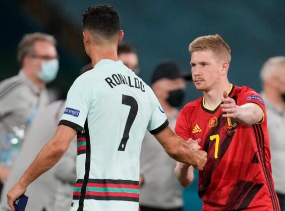 本赛季苏超最佳阵容：冠军泰州队1人入选，亚军南通队3人在列（苏超本季最佳阵容出炉：冠军泰州仅1人入选，亚军南通3将上榜）