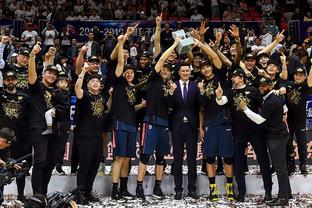 津媒谈国足选帅：本土“少壮派”教练的优势不容忽视（津媒：国足选帅不应忽视本土少壮派教练的优势）