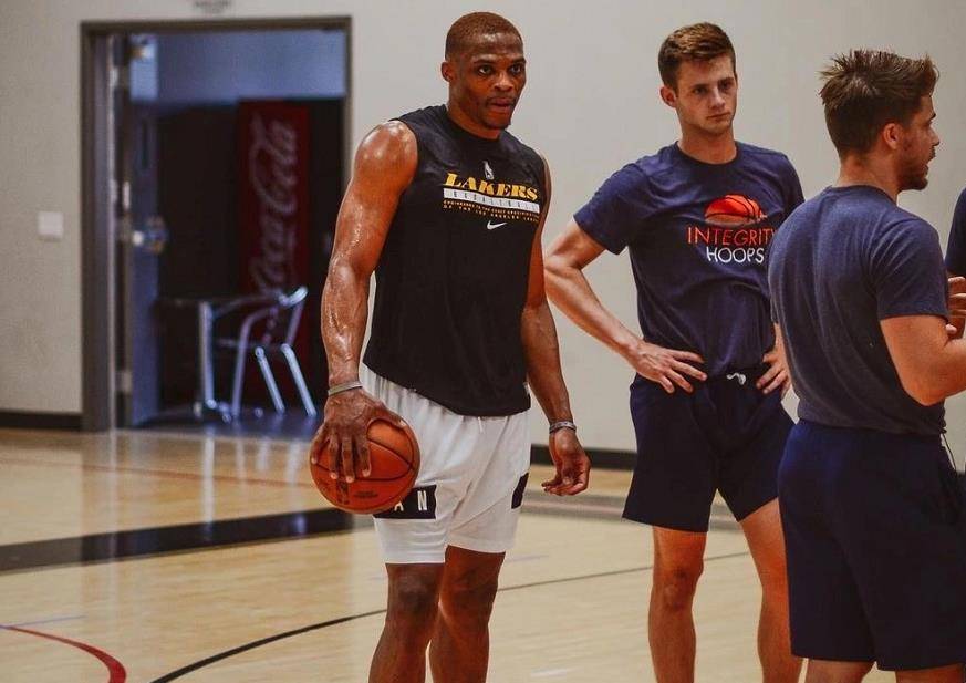 明日西甲裁判：何塞-桑切斯执法巴萨vs毕尔巴鄂竞技（明日西甲巴萨战毕尔巴鄂，何塞-桑切斯担任主裁）