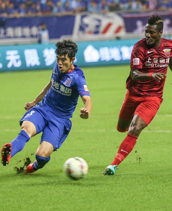 马丁内斯：昨天训练后B费让内维斯主罚任意球；更衣室氛围很好（马丁内斯透露：B费昨训后将任意球机会让给内维斯，更衣室气氛不错）